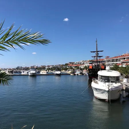 Apartmán Sun Coast - Sea View Few Steps From And Marina